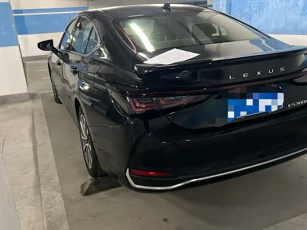 Lexus ES — миниатюра 7