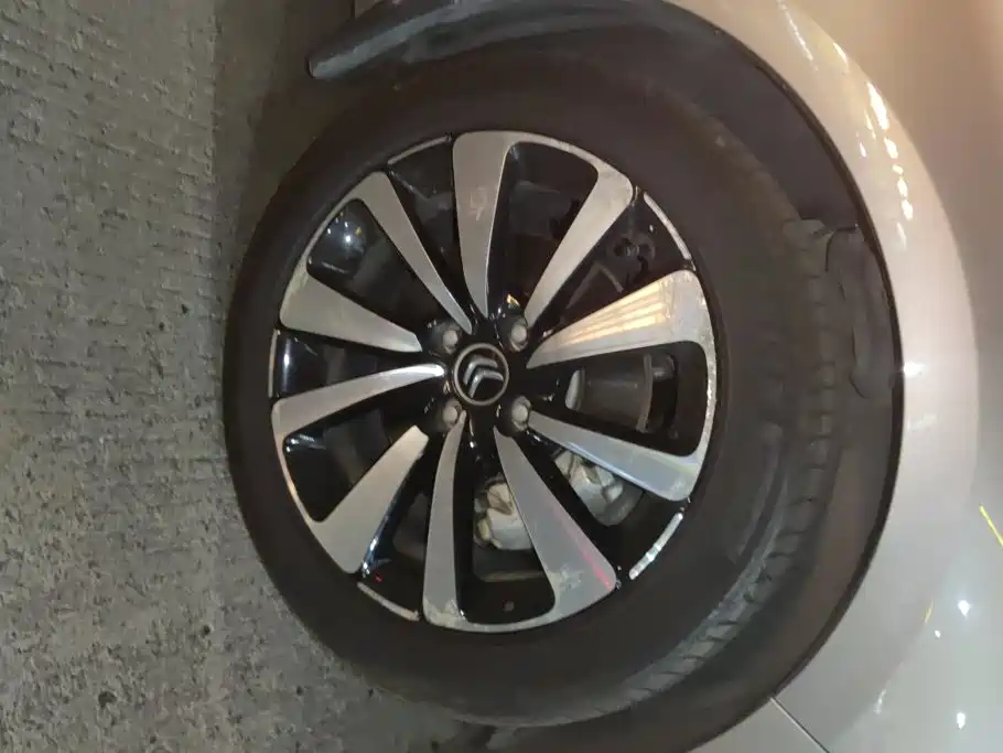 Citroen C4L — миниатюра 6