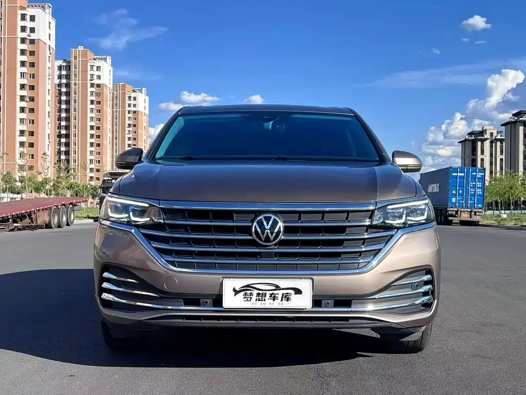 Volkswagen Viloran 2020 380TSI Luxury