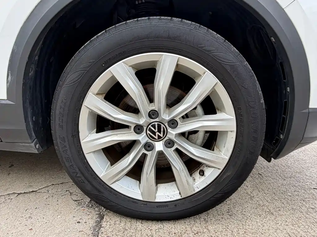 Volkswagen T-Roc — миниатюра 20