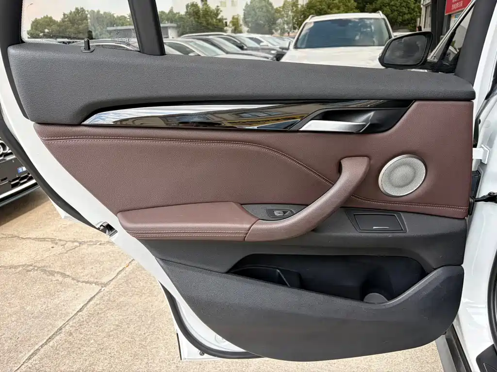 BMW X1 — миниатюра 17