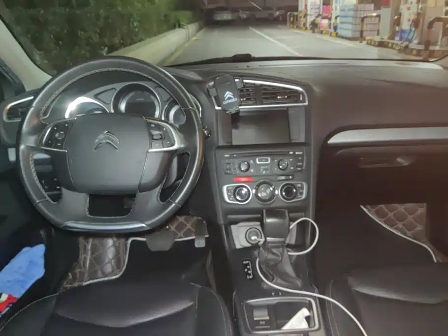 Citroen C4L — миниатюра 12
