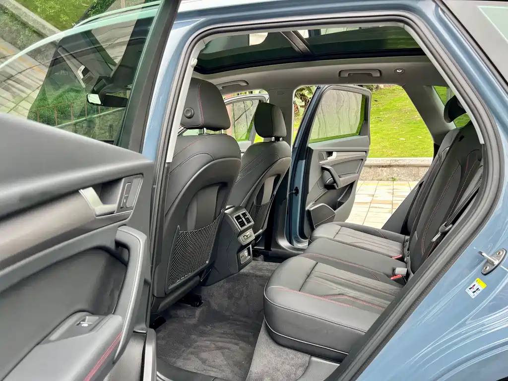 Audi Q5L 2022 40T RS