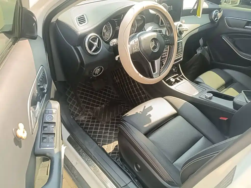 Mercedes-Benz GLA — миниатюра 16