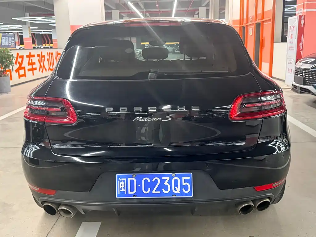 Porsche Macan — миниатюра 8