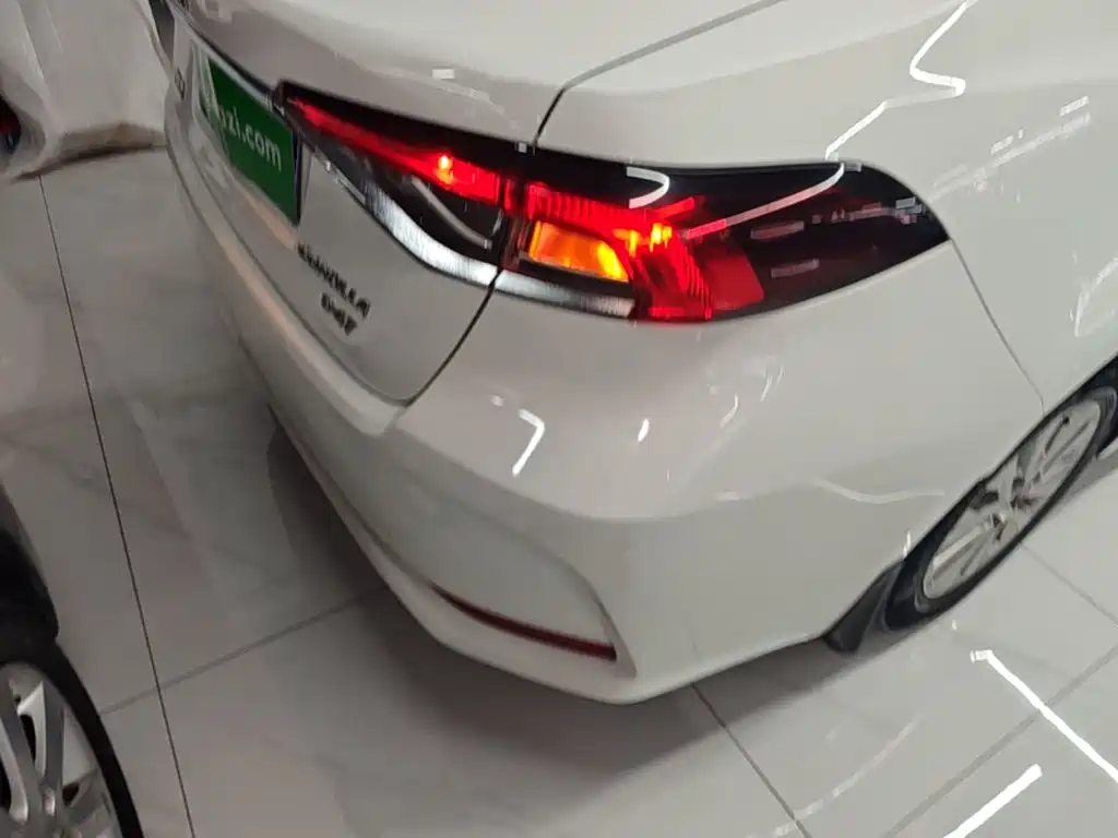 Toyota Corolla — миниатюра 8