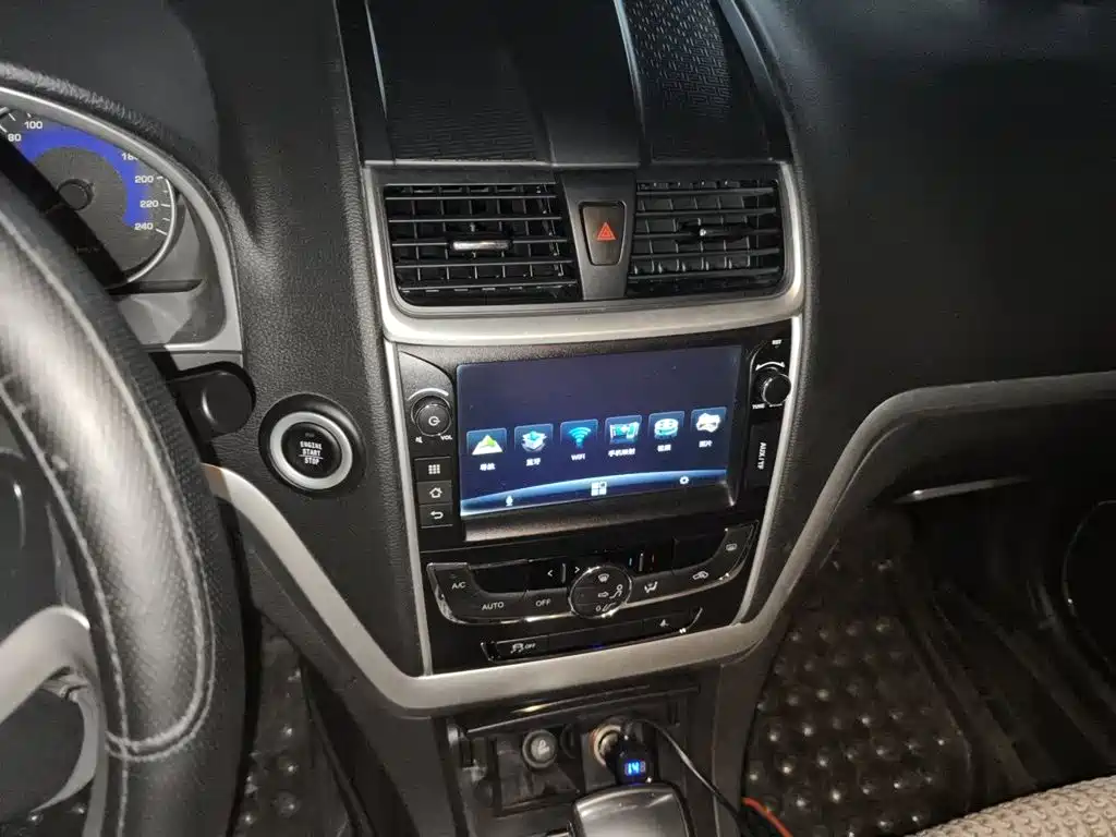 Geely Emgrand — миниатюра 9