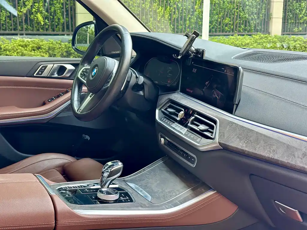 BMW X5 (Import) — миниатюра 9