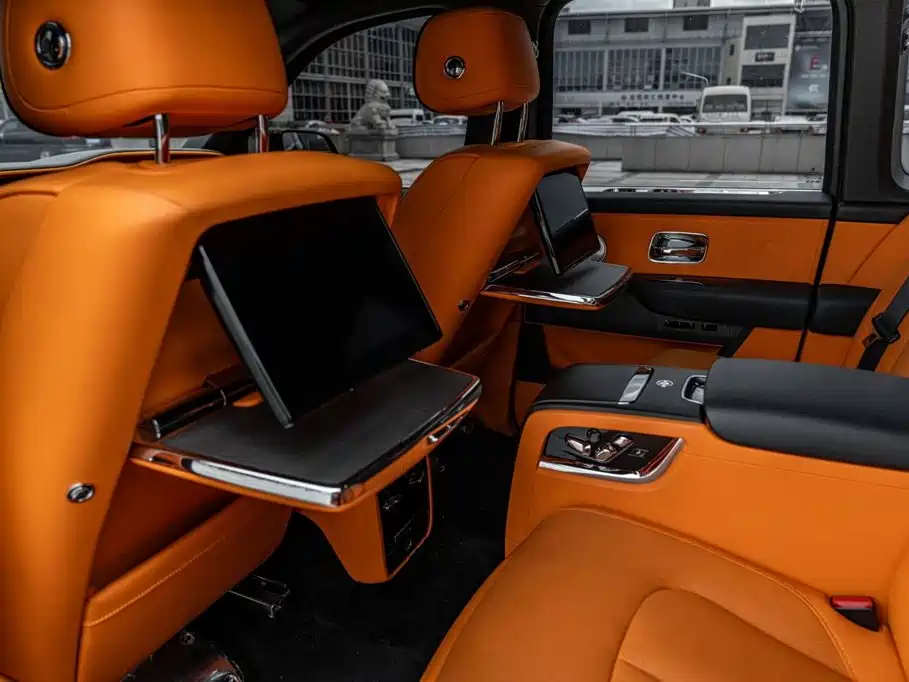 Rolls-Royce Cullinan — миниатюра 14