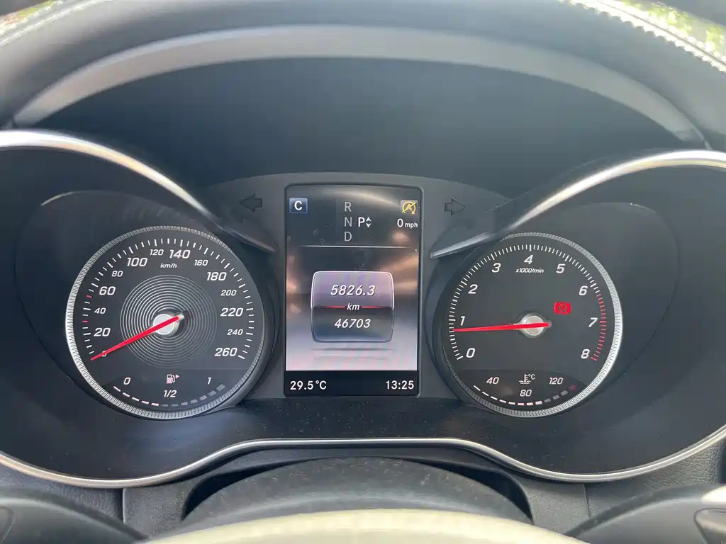 Mercedes-Benz C-Class — миниатюра 12