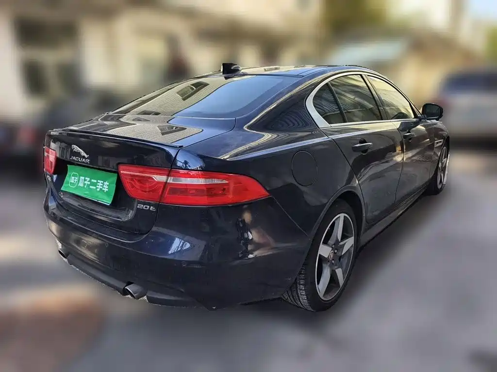 Jaguar XE — миниатюра 6