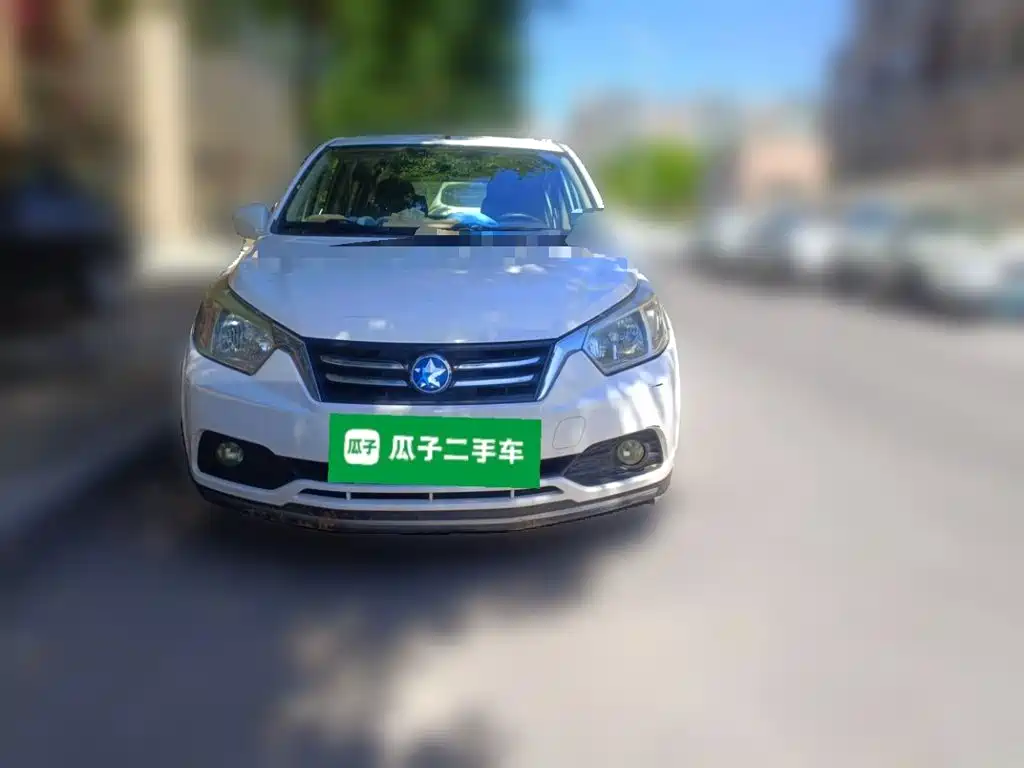 Venucia R50 — миниатюра 2