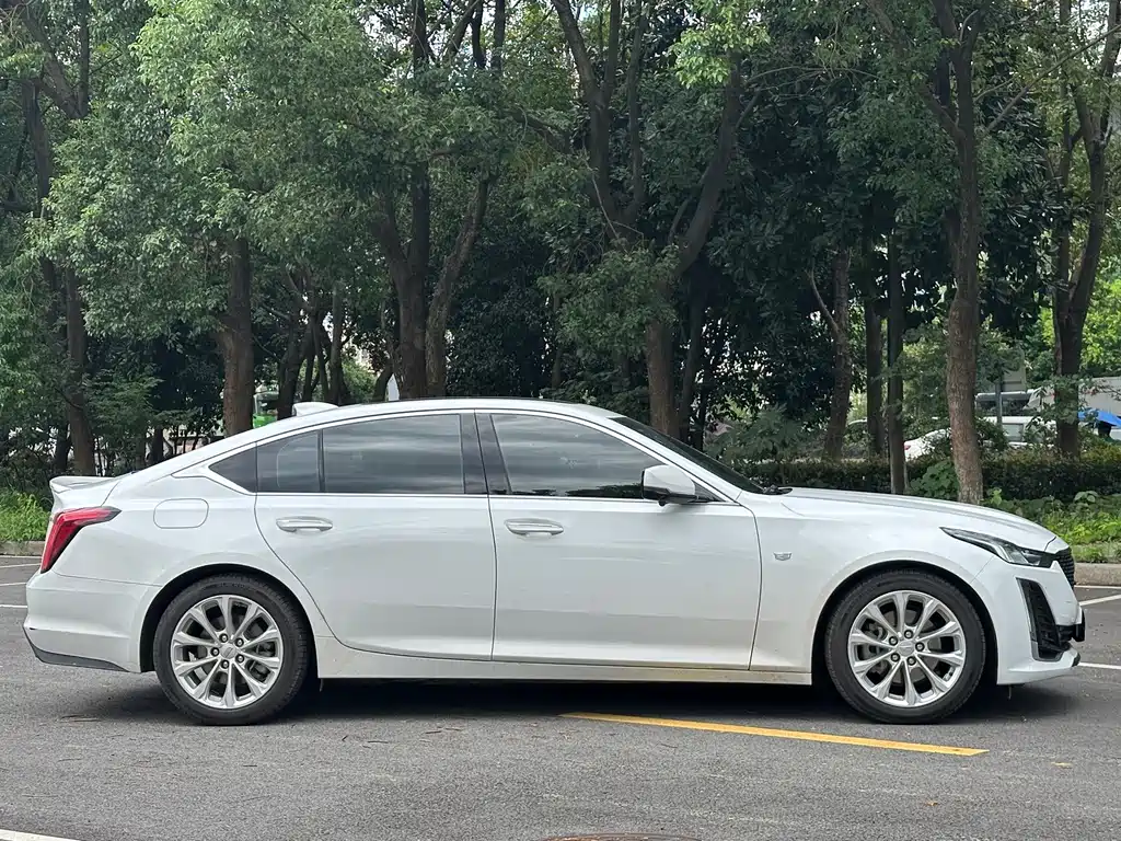 Cadillac CT5 — миниатюра 4