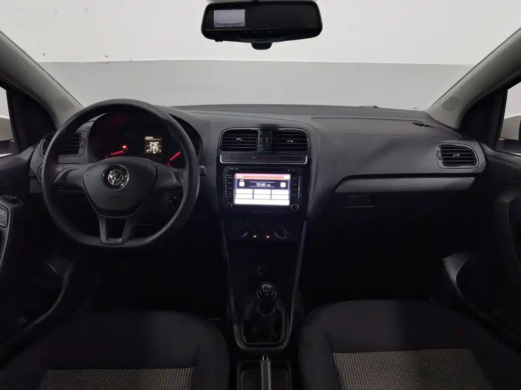 Volkswagen Polo — миниатюра 5