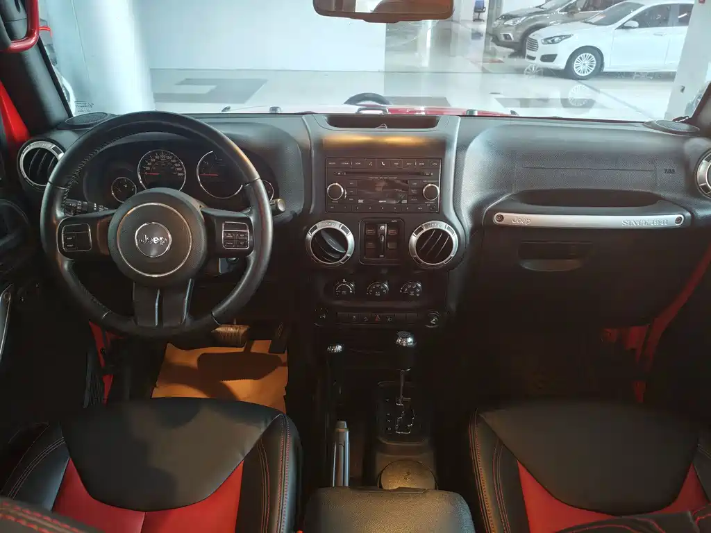 Jeep Wrangler — миниатюра 11