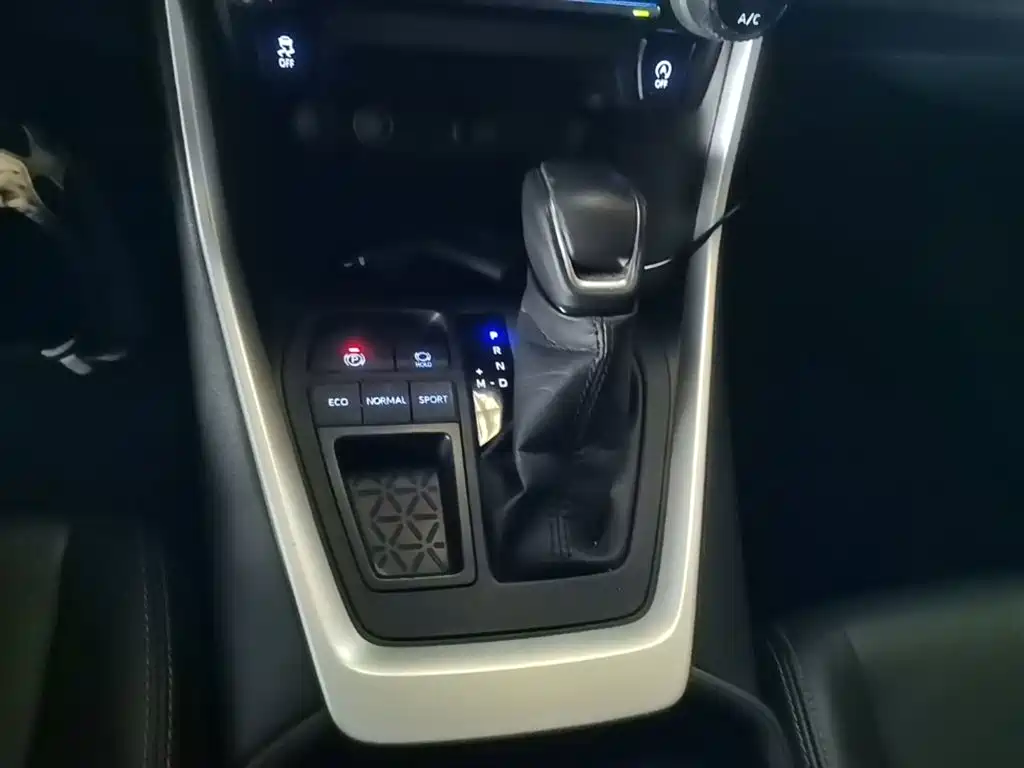 Toyota Wildlander — миниатюра 14