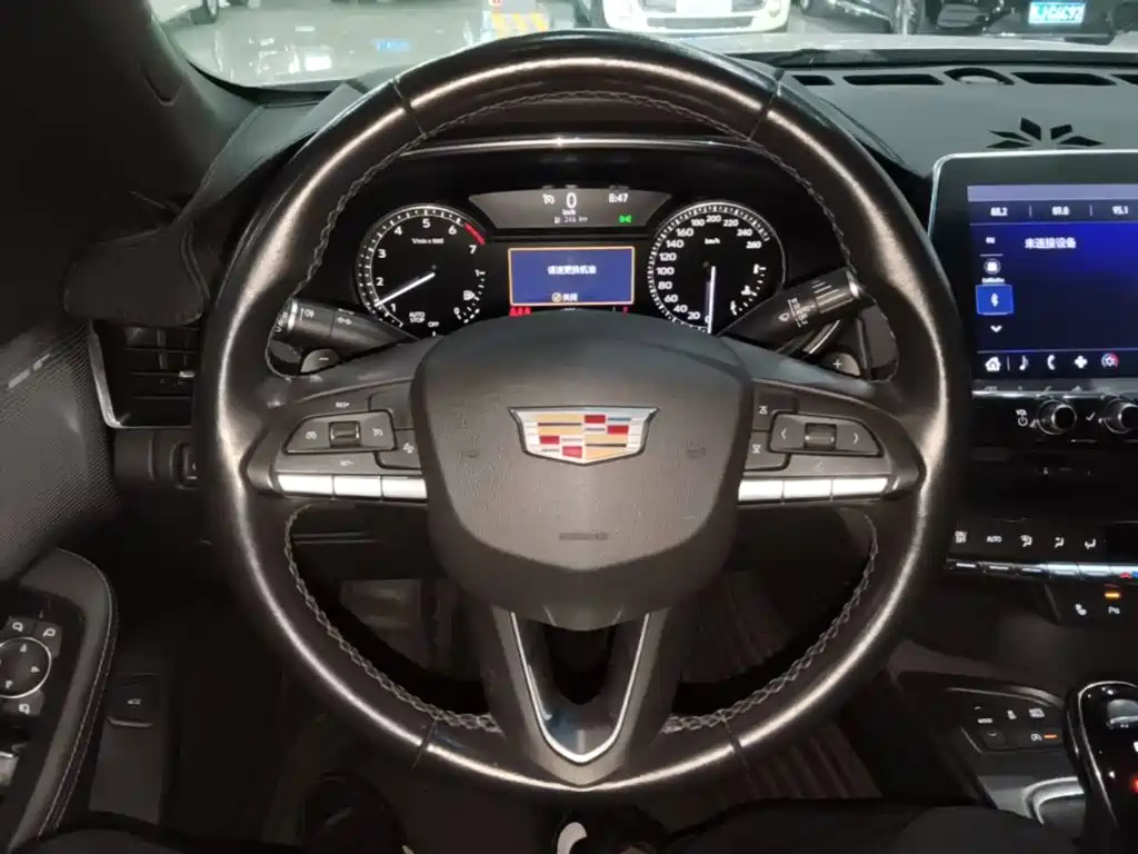Cadillac CT5 — миниатюра 11