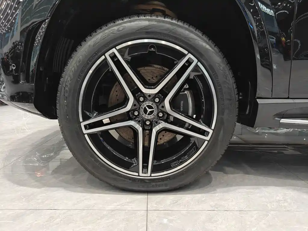 Mercedes-Benz GLS — миниатюра 4