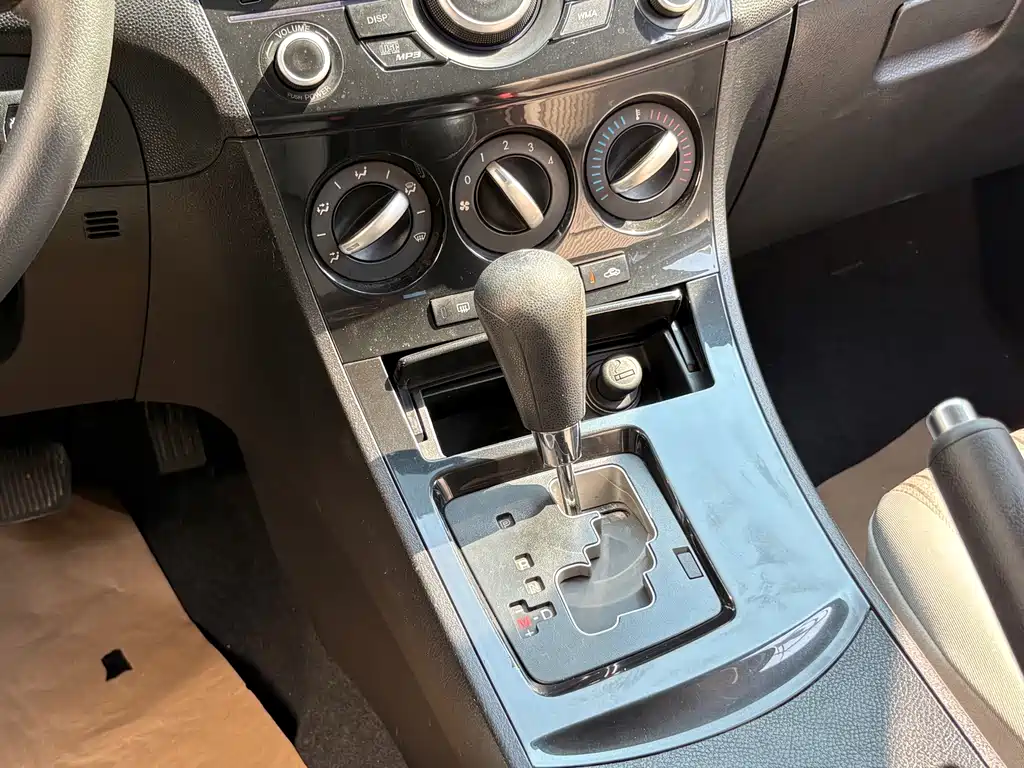 Mazda 3 Xingcheng — миниатюра 12