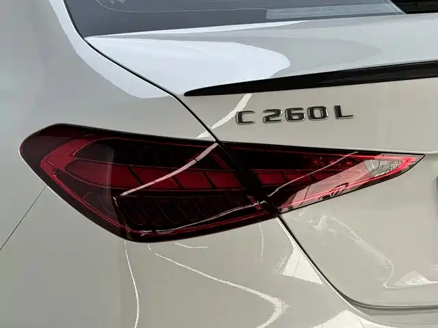 Mercedes-Benz C-Class — миниатюра 19