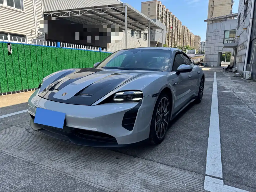 Porsche Taycan 2020