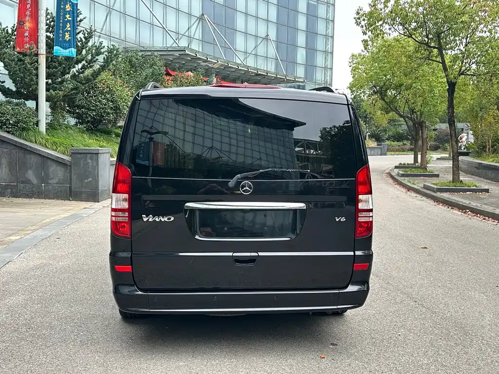 Mercedes-Benz Viano — миниатюра 5