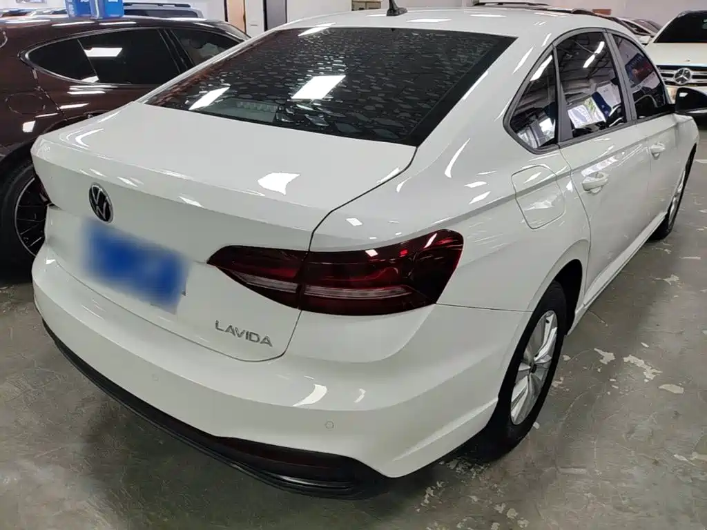 Volkswagen Lavida — миниатюра 7