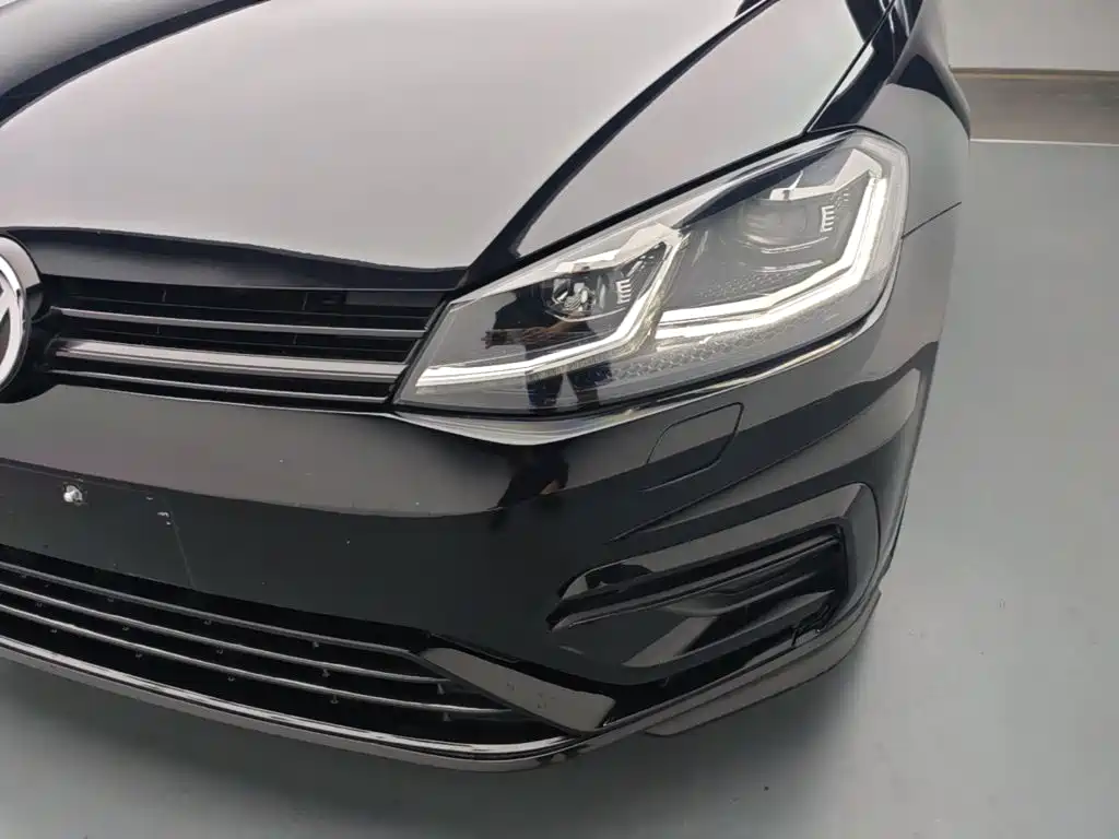 Volkswagen Golf — миниатюра 24