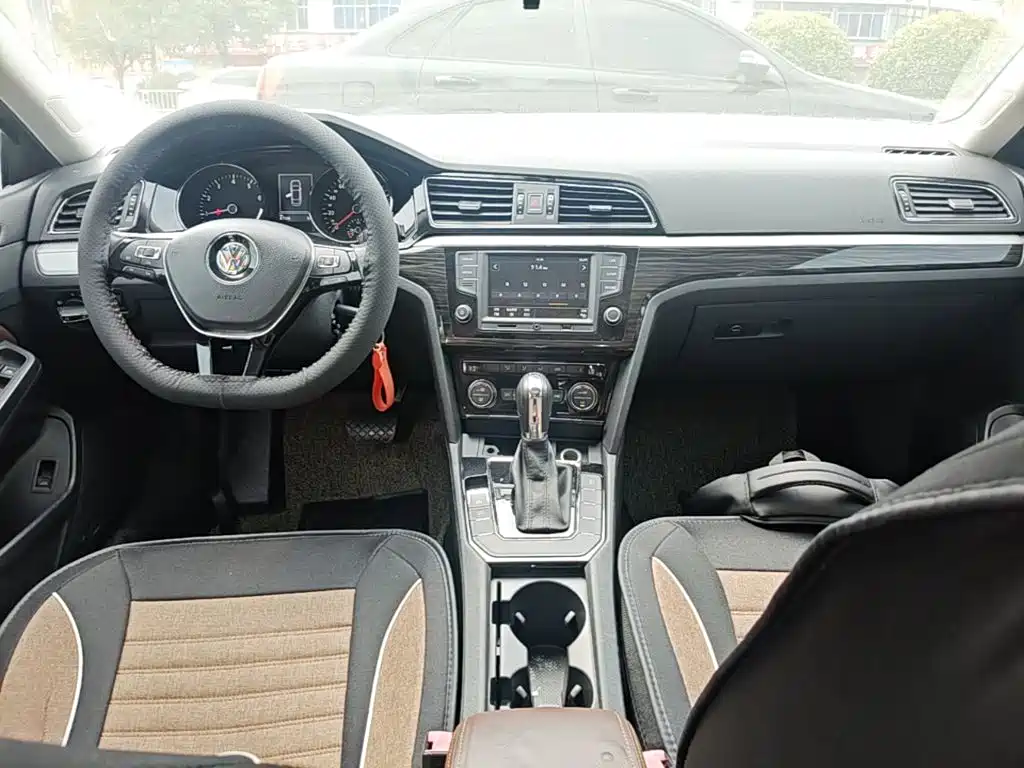 Volkswagen Lamando — миниатюра 10