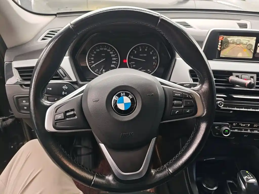 BMW X1 — миниатюра 11