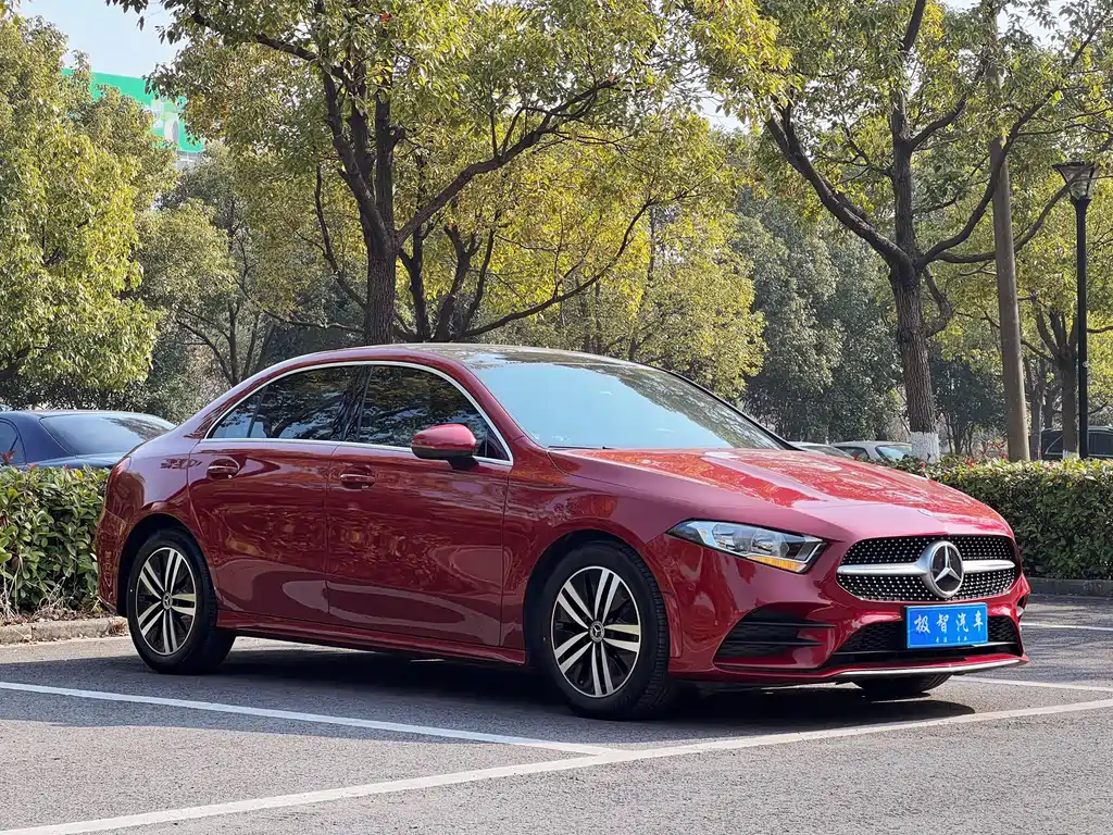 Mercedes-Benz A-Class — миниатюра 3