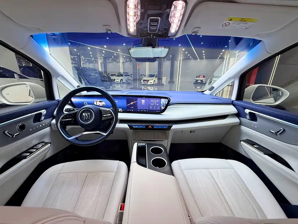Buick GL8 Hybrid — миниатюра 13