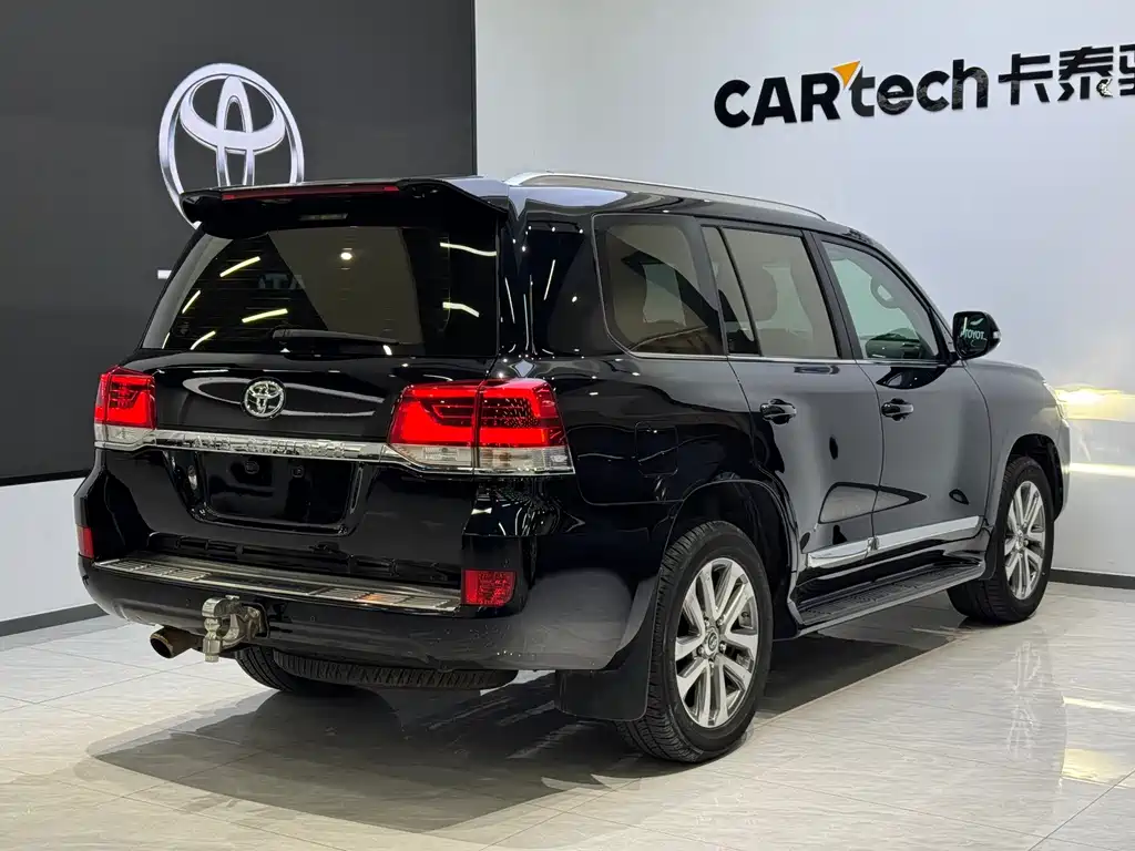Toyota Land Cruiser — миниатюра 5