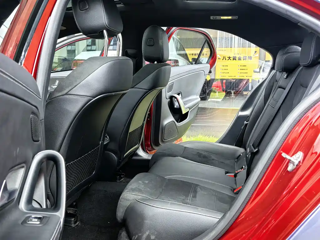 Mercedes-Benz A-Class — миниатюра 8