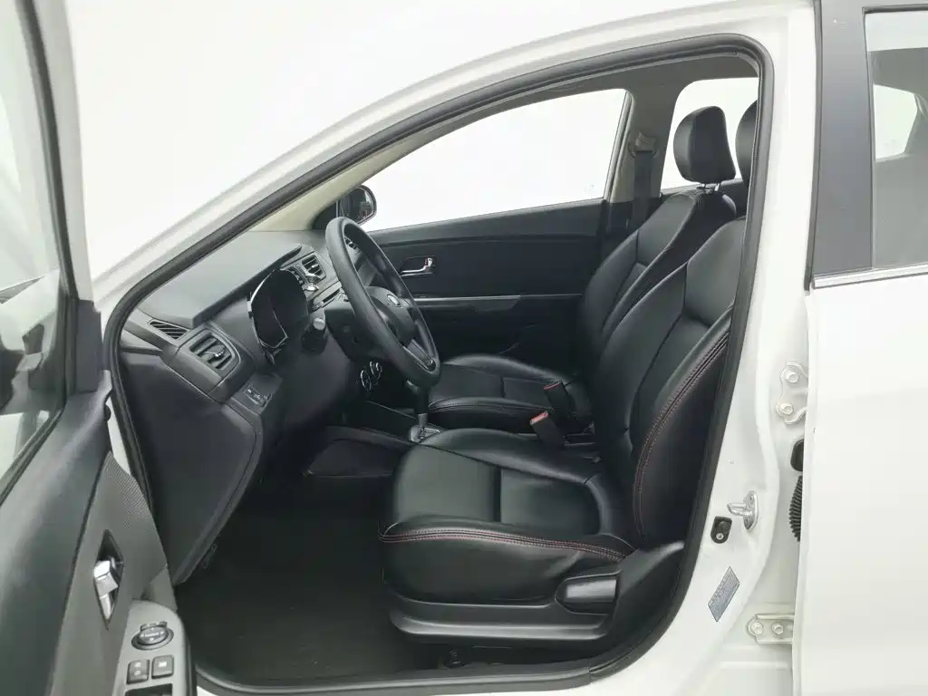 Kia K2 — миниатюра 10