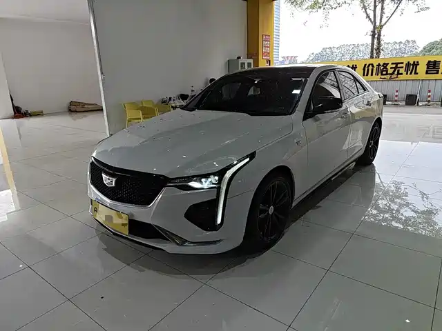 Cadillac CT4