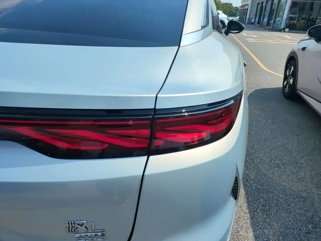 BYD Han L — миниатюра 8