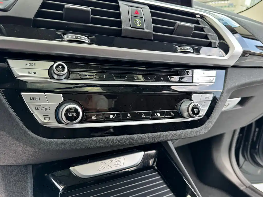 BMW X3 — миниатюра 16