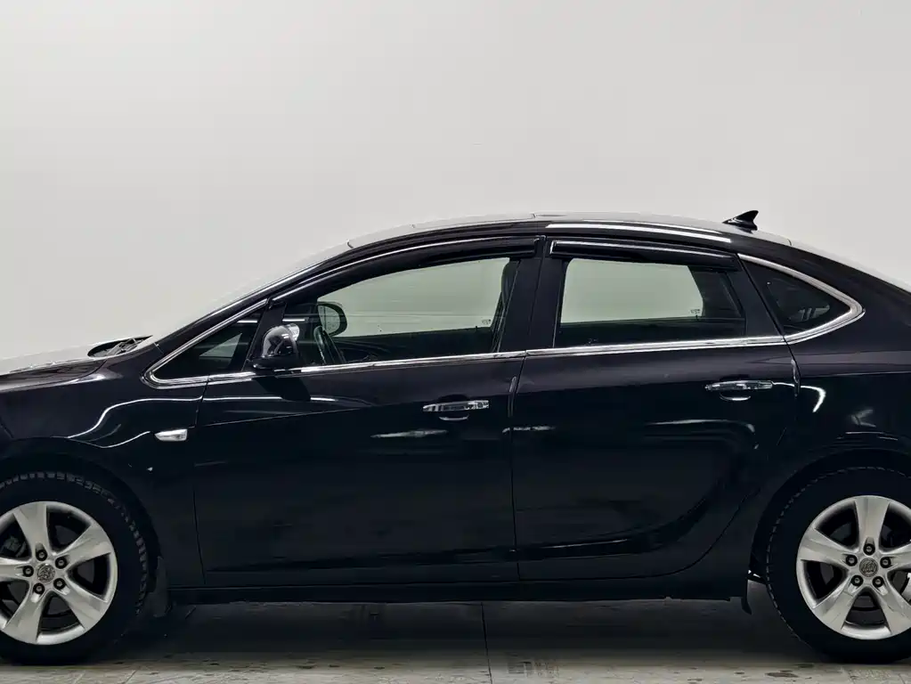 Buick Excelle — миниатюра 7