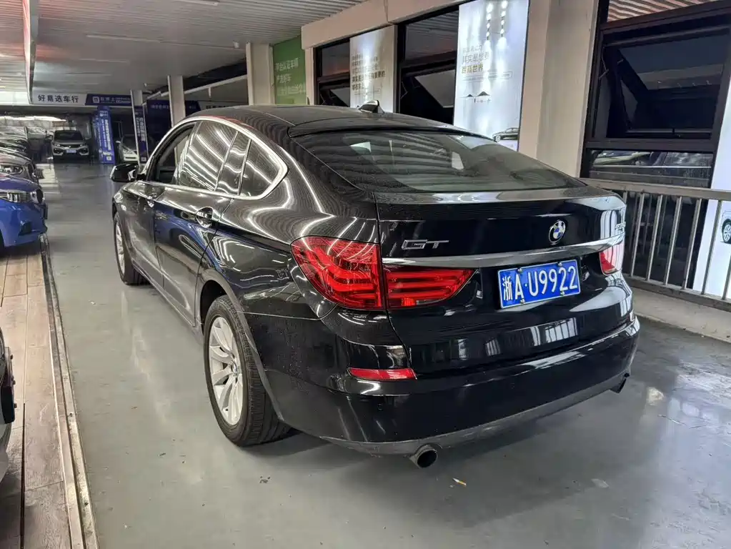 BMW 5 Series GT — миниатюра 9