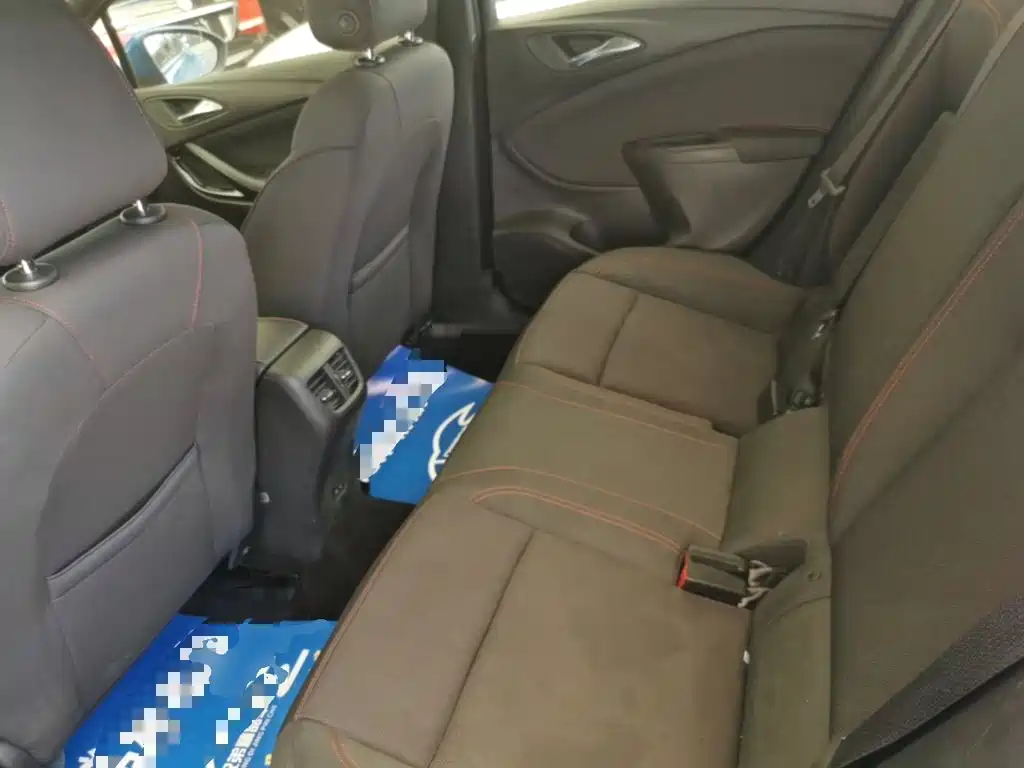 Buick Verano — миниатюра 17