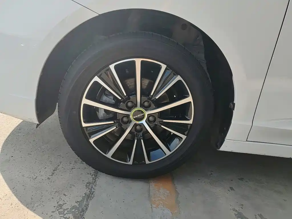 Roewe i5 — миниатюра 23