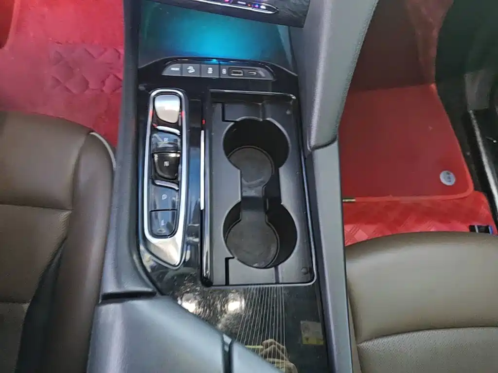 Buick Enclave — миниатюра 19
