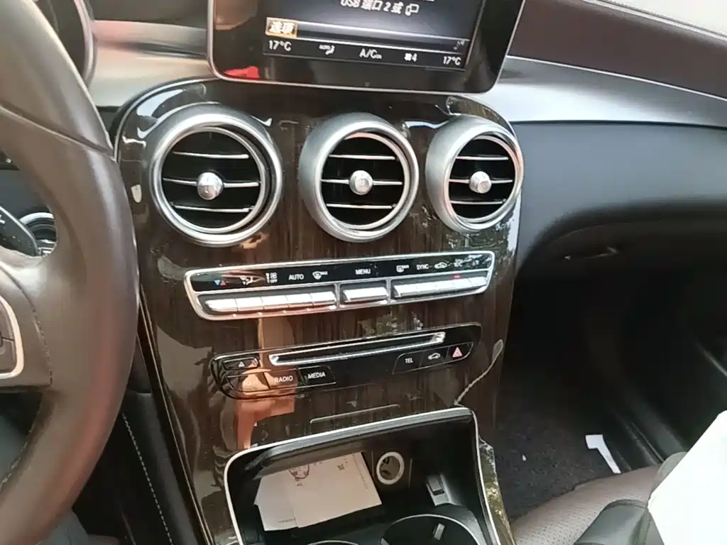 Mercedes-Benz GLC — миниатюра 13