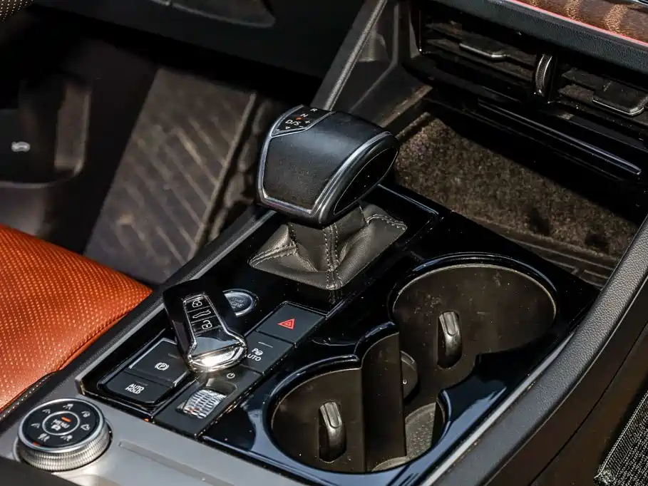 Volkswagen Touareg — миниатюра 31