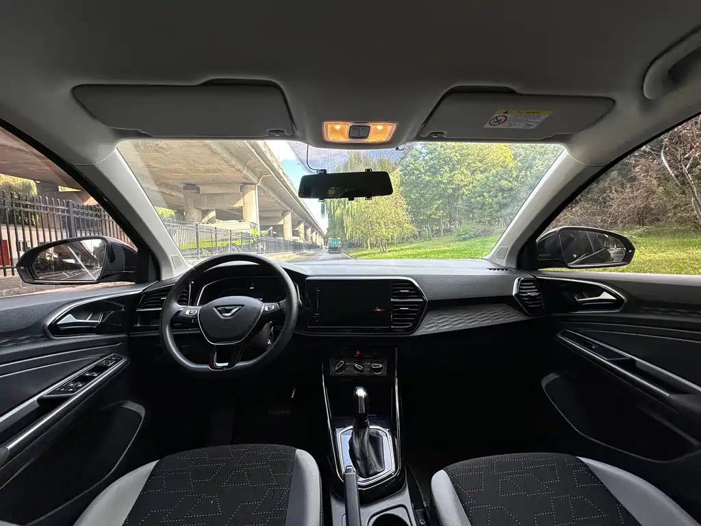 Jetta VS5 — миниатюра 9