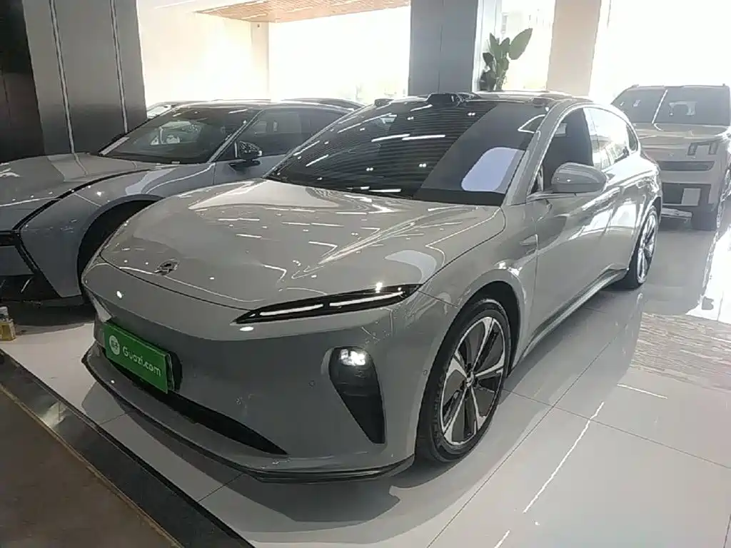NIO ET5T — миниатюра 2