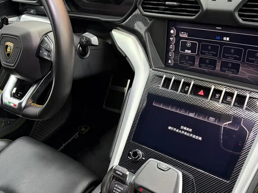 Lamborghini Urus — миниатюра 12