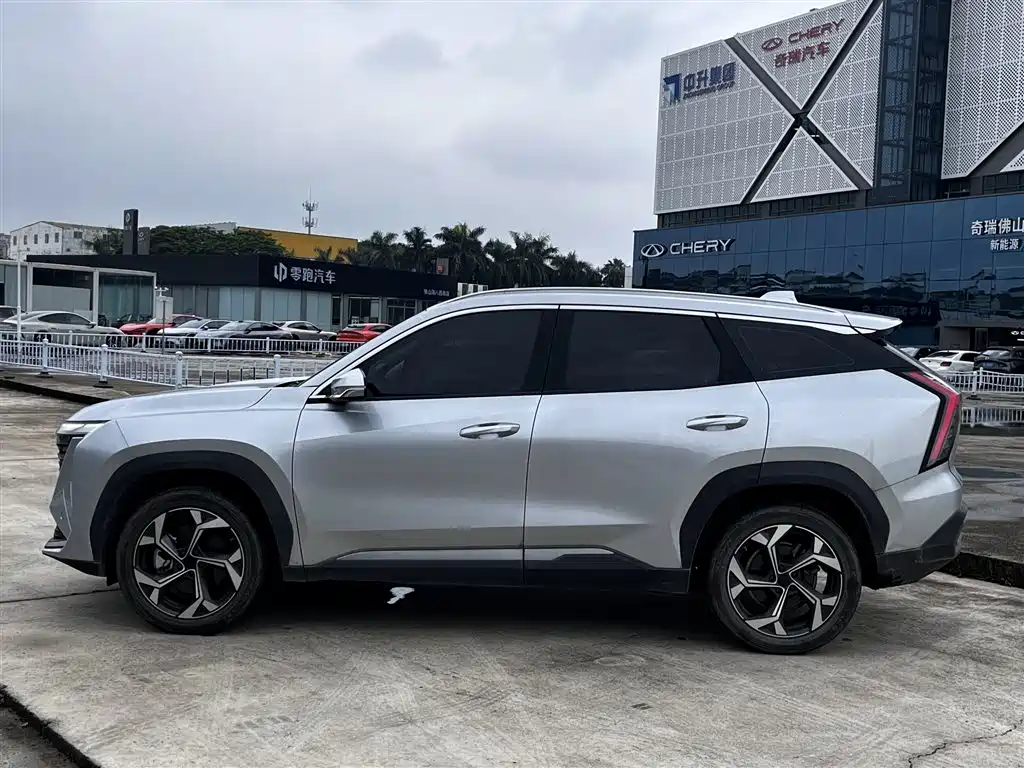 Geely Boyue L — миниатюра 10