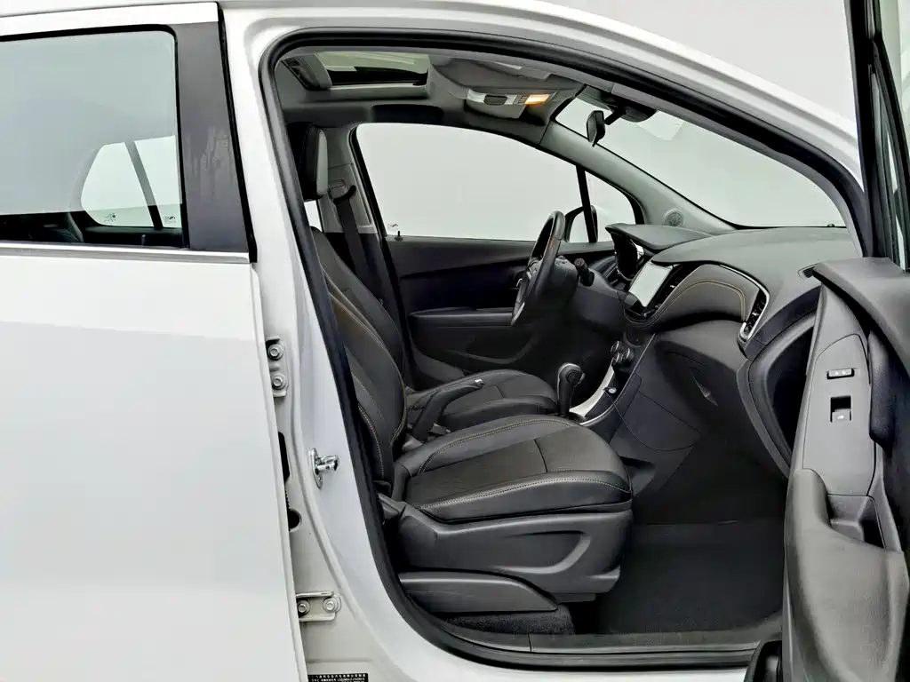Chevrolet Trax — миниатюра 23